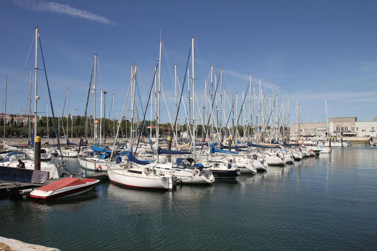 Stay In A Boat - Lisboa Экстерьер фото