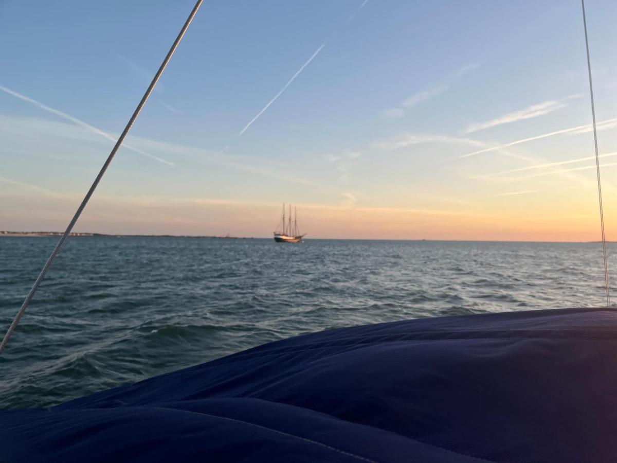 Stay In A Boat - Lisboa Экстерьер фото