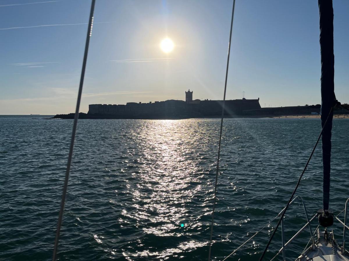 Stay In A Boat - Lisboa Экстерьер фото